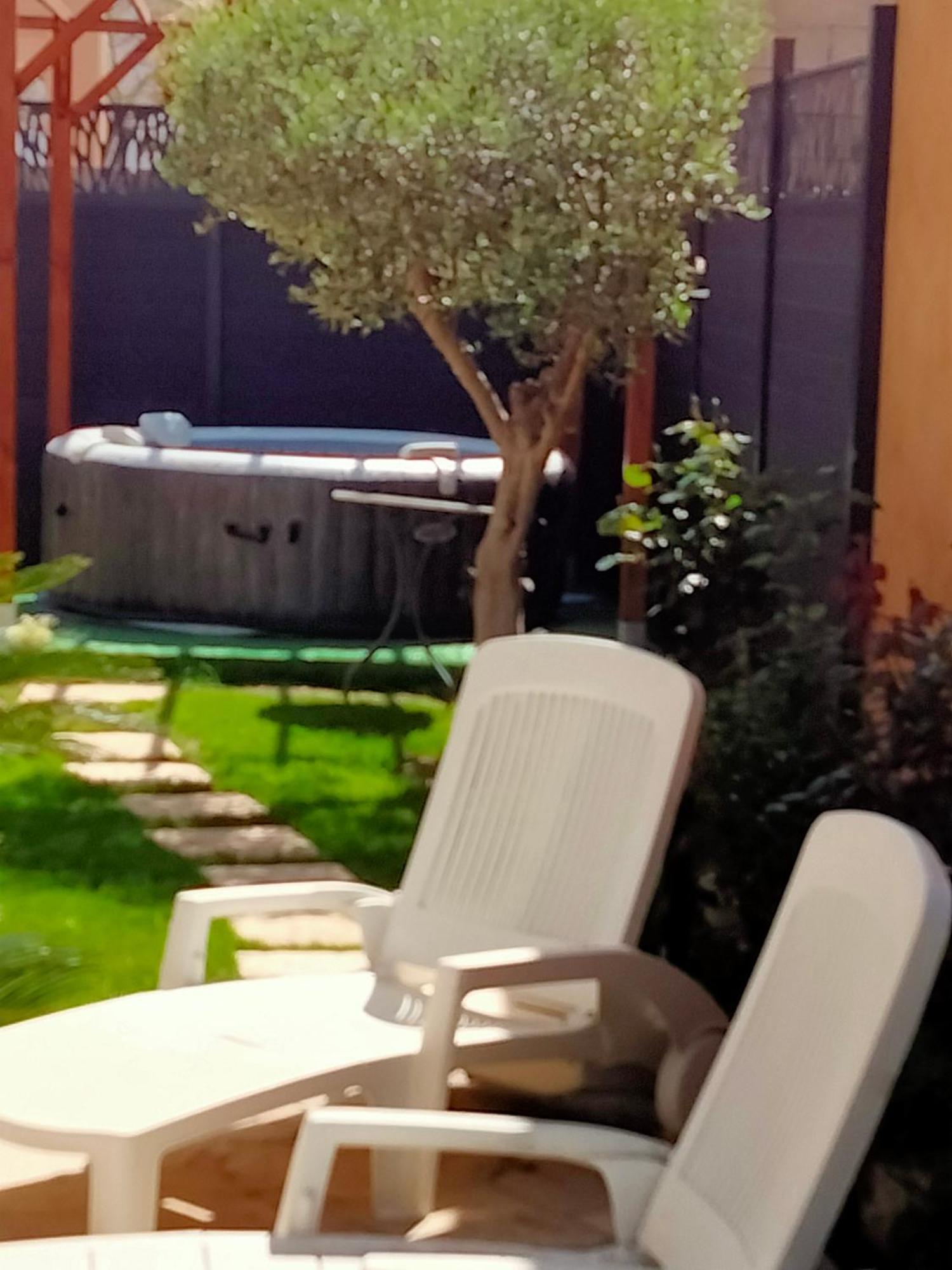 Maison 4 A 6 Pers Quartier Calme Tout Confort Aigues-Mortes Kültér fotó